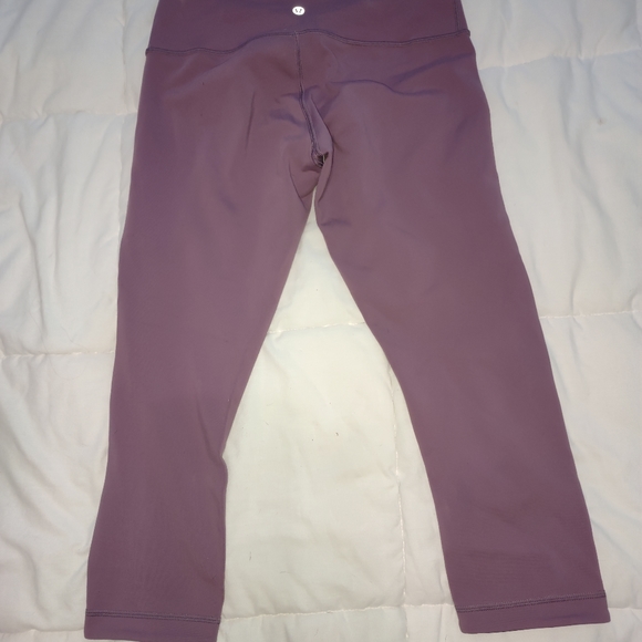 Lululemon Reversible Tights - Picture 2 of 2